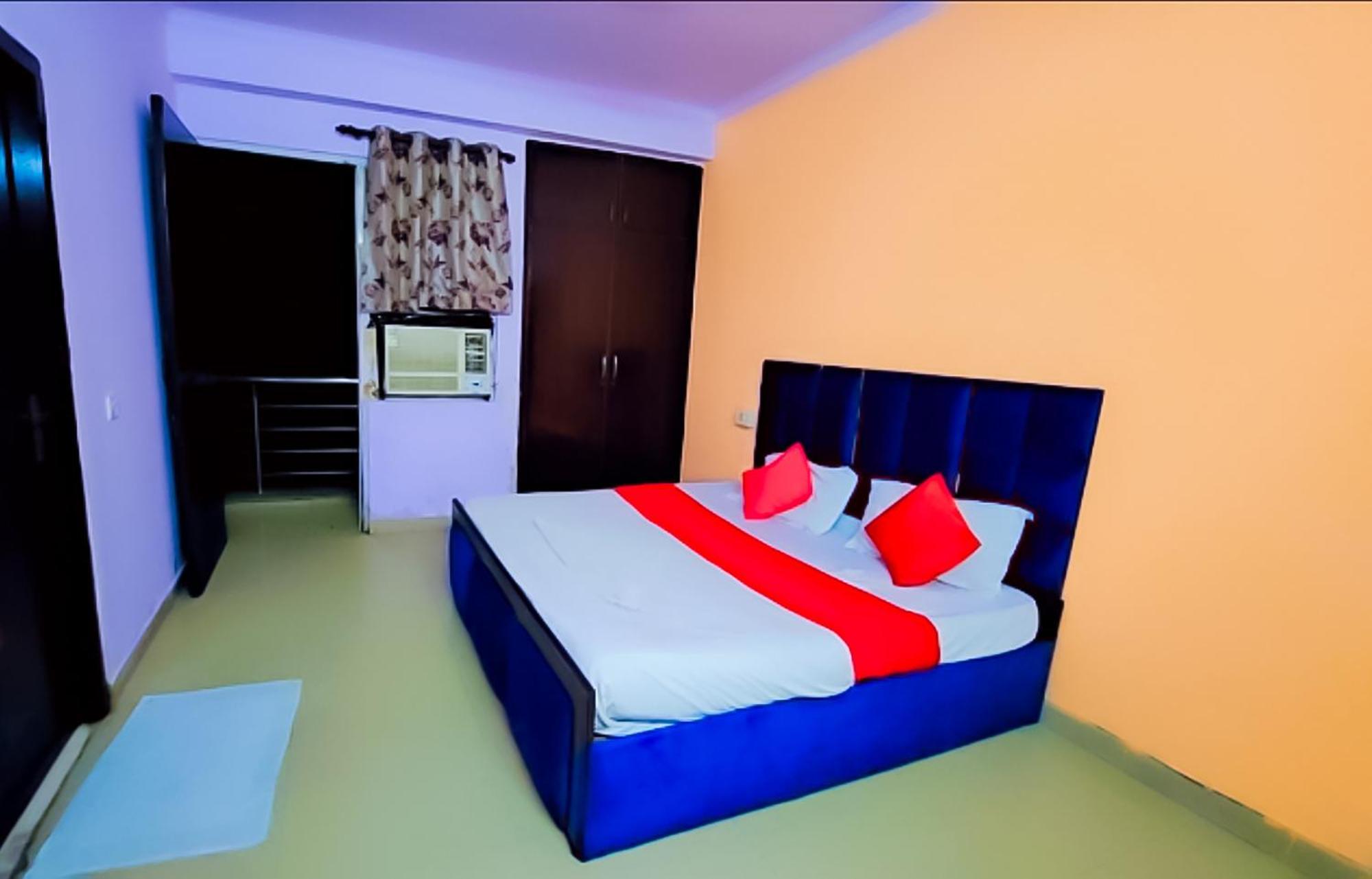 Happy Inn - Near Saket Metro 新德里 外观 照片
